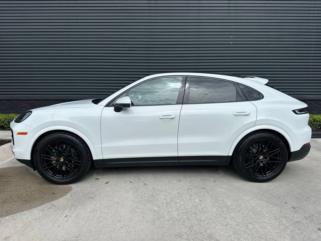 Used 2026 Porsche Cayenne Coupe AWD/4WD image 2