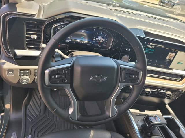 Used 2025 Chevrolet Silverado 1500 LT Trail Boss w/ Convenience Package II AWD/4WD image 30