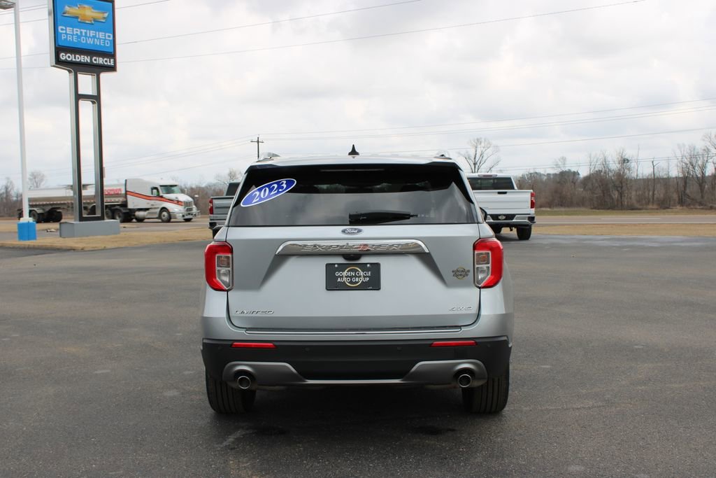 Used 2023 Ford Explorer Limited AWD/4WD image 8