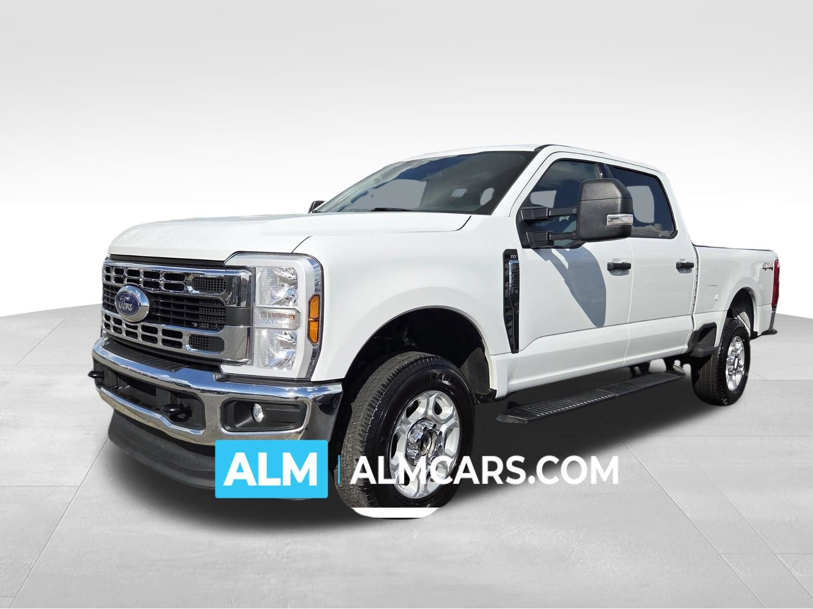 Used 2025 Ford F250 XLT image 1