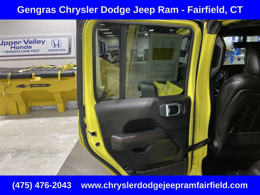 Used 2023 Jeep Wrangler Unlimited Rubicon w/ Cold Weather Group AWD/4WD image 21
