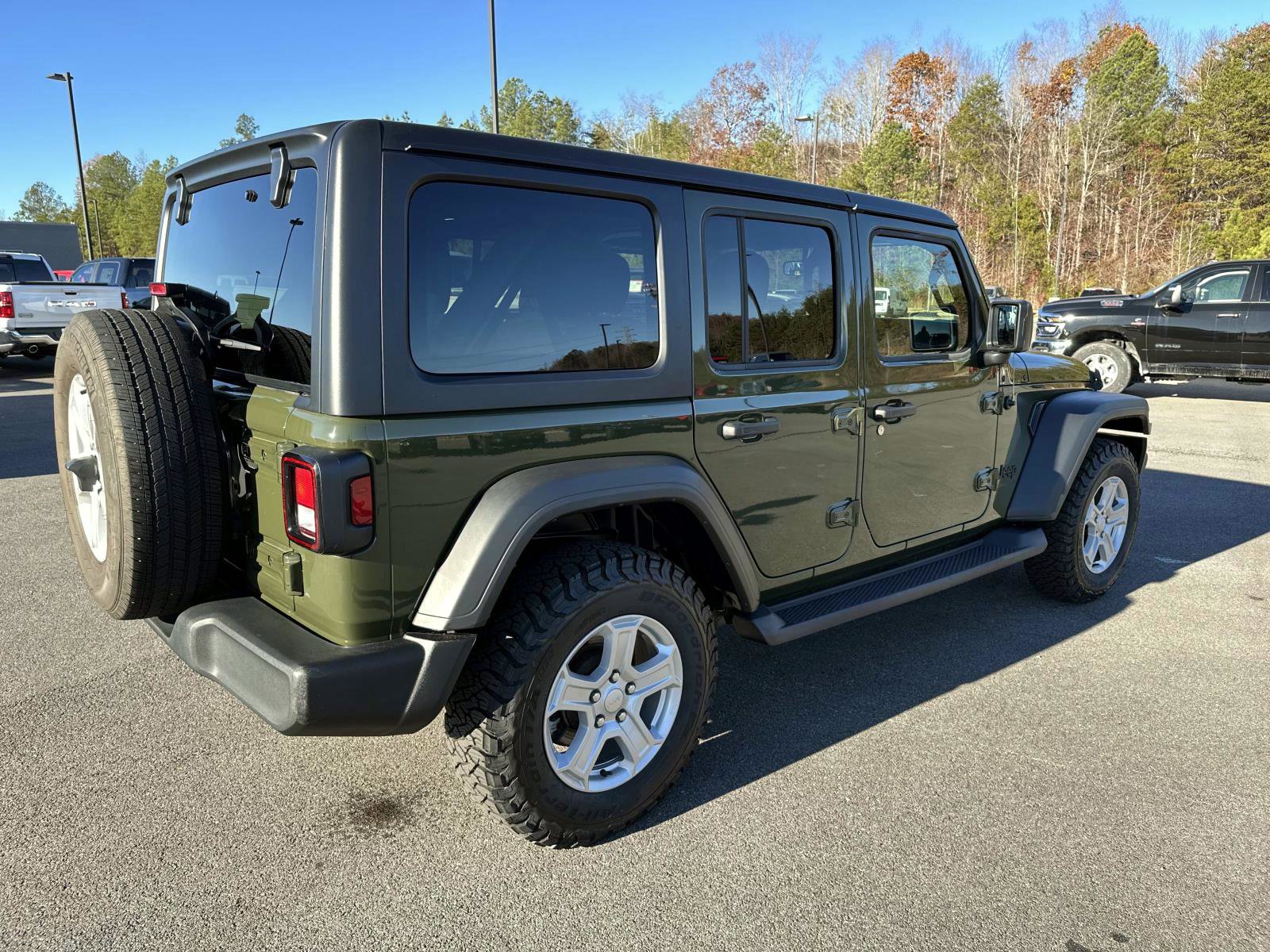 Certified 2023 Jeep Wrangler Sport S image 4