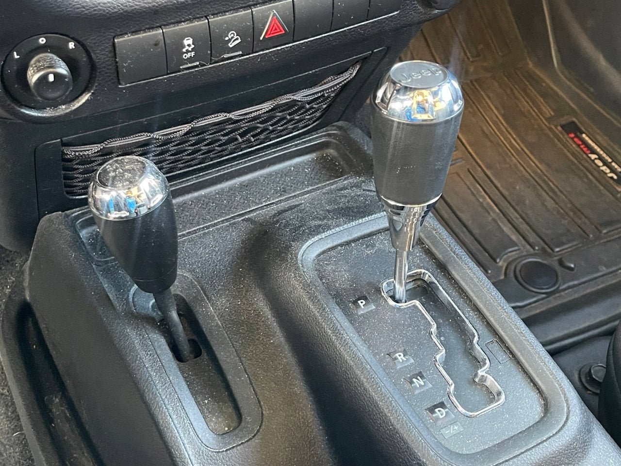 Used 2018 Jeep Wrangler Unlimited Sport S AWD/4WD image 7