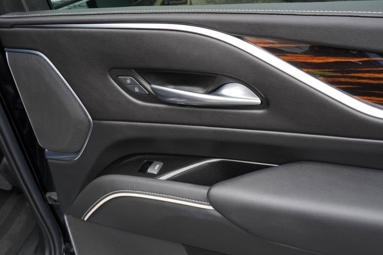 Used 2022 Cadillac Escalade Luxury image 61