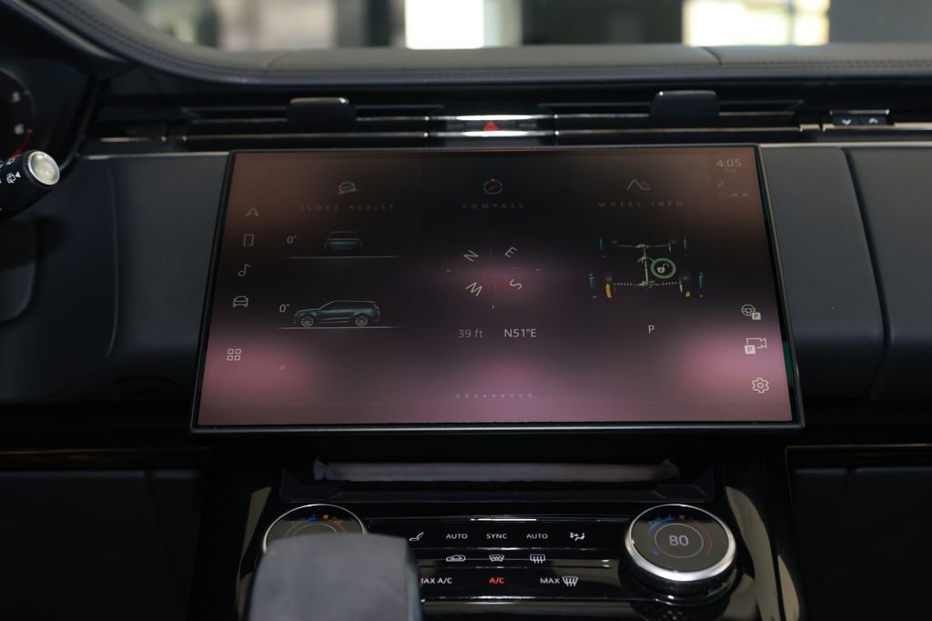 Used 2023 Land Rover Range Rover Sport SE Dynamic image 25