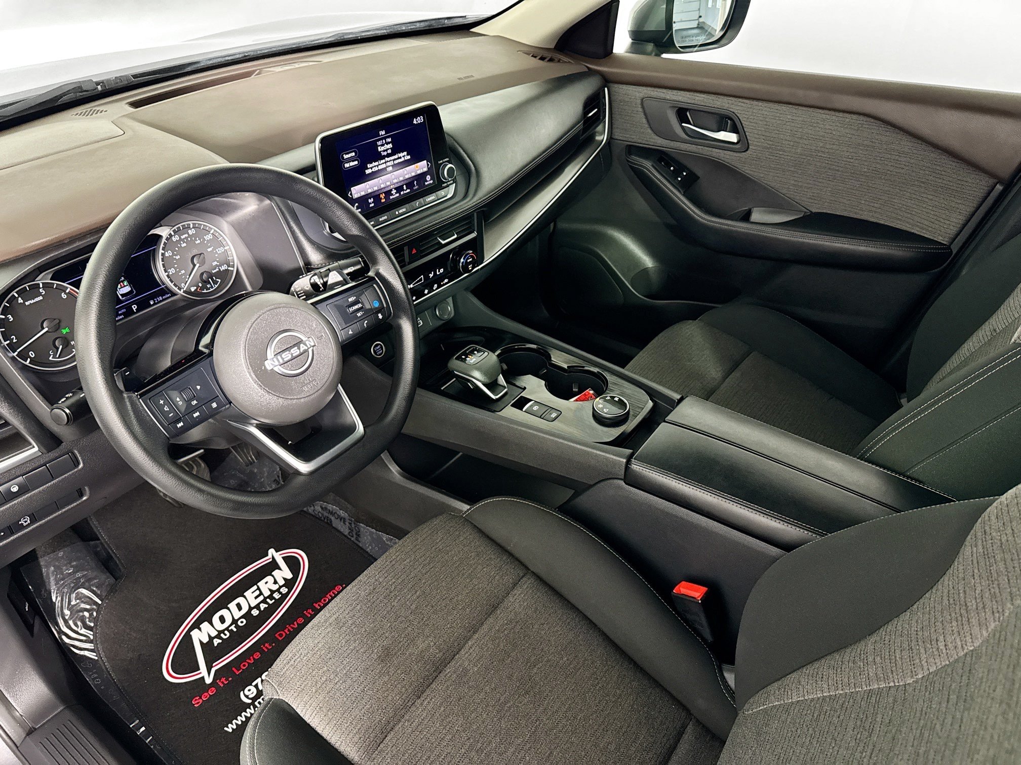 Used 2023 Nissan Rogue SV AWD/4WD image 8