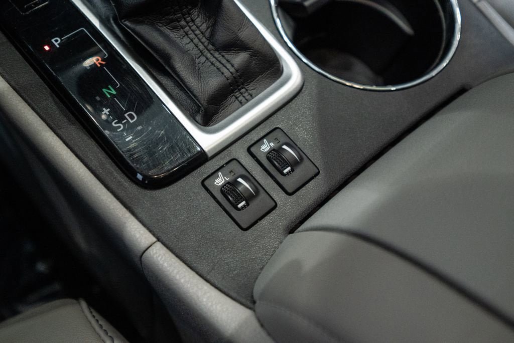Used 2018 Toyota Highlander XLE AWD/4WD image 30
