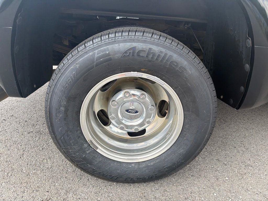 Used 2006 Ford F350 Lariat RWD image 14