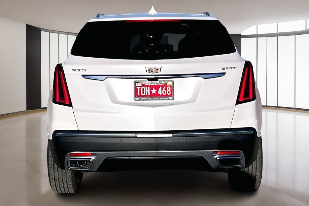 New 2026 Cadillac XT5 Premium Luxury w/ Driver Assist Package FWD image 4