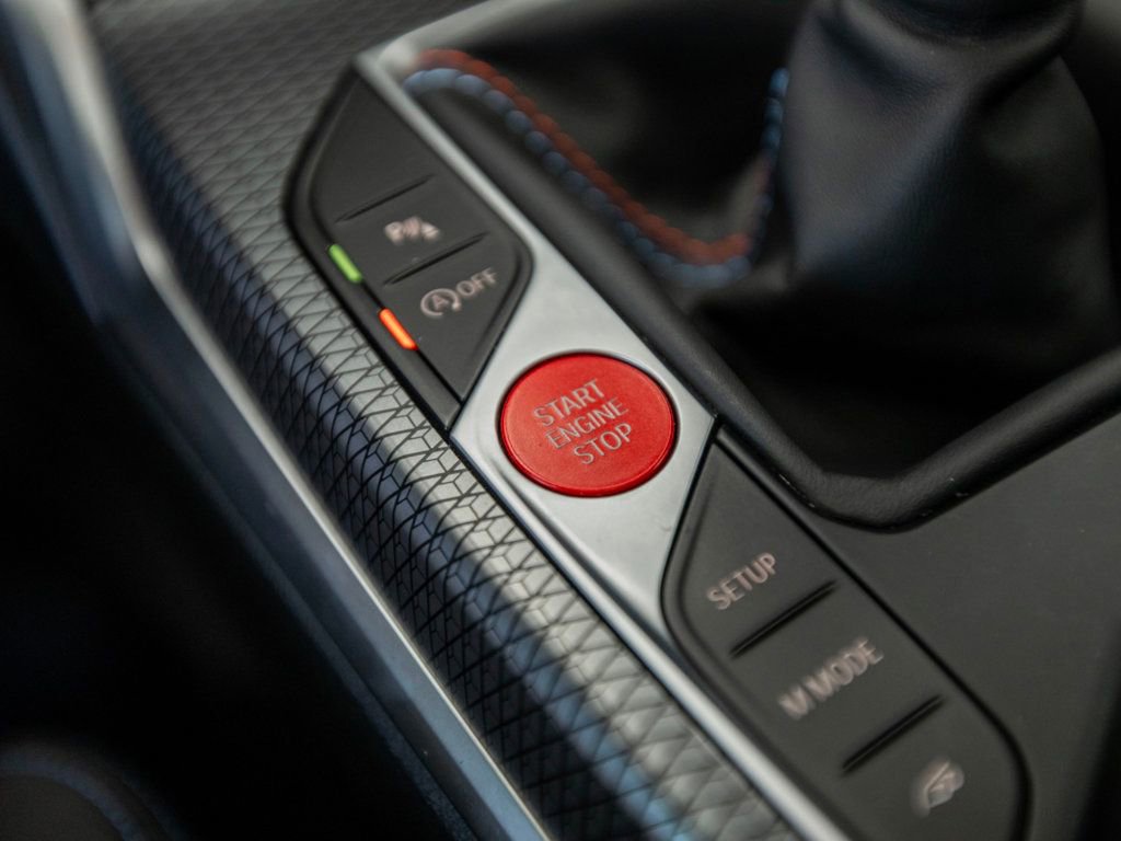 Used 2023 BMW M2 w/ Lighting Package RWD image 27