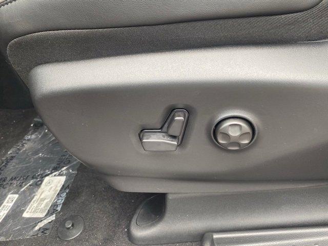 New 2026 Chrysler Pacifica Limited w/ S Appearance Package image 17