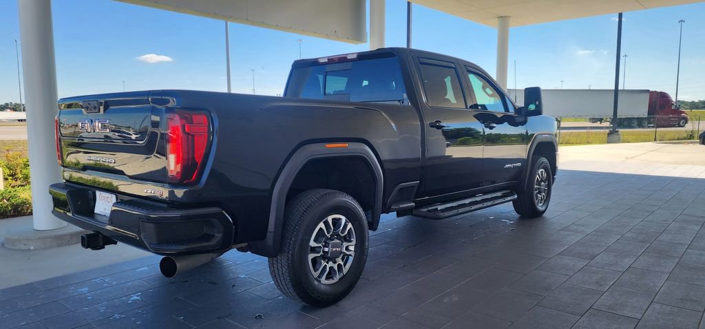 Used 2023 GMC Sierra 3500 AT4 w/ AT4 Preferred Package AWD/4WD image 5