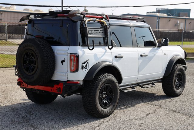 Used 2024 Ford Bronco Wildtrak image 8