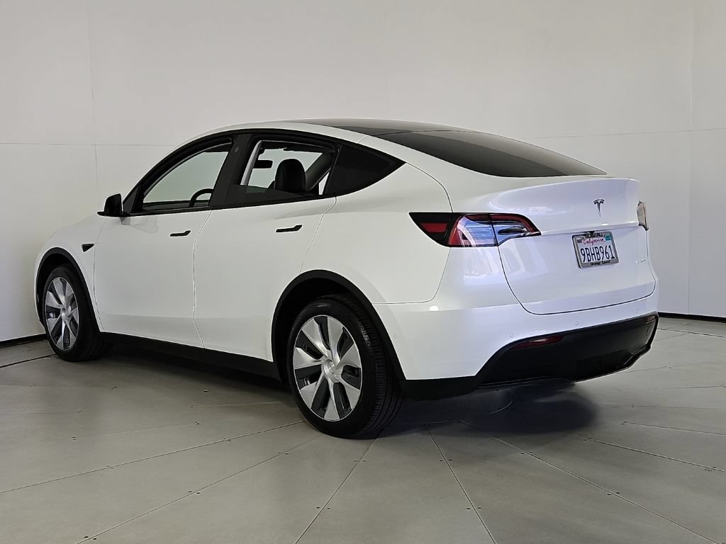 Used 2022 Tesla Model Y Long Range AWD/4WD image 9