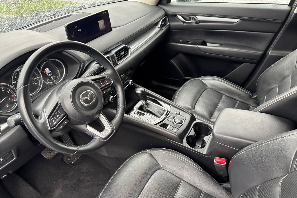 Certified 2025 MAZDA CX-5 AWD 2.5 S w/ Preferred Package image 4
