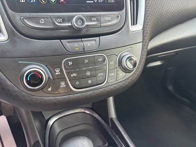 Used 2023 Chevrolet Malibu LT image 24