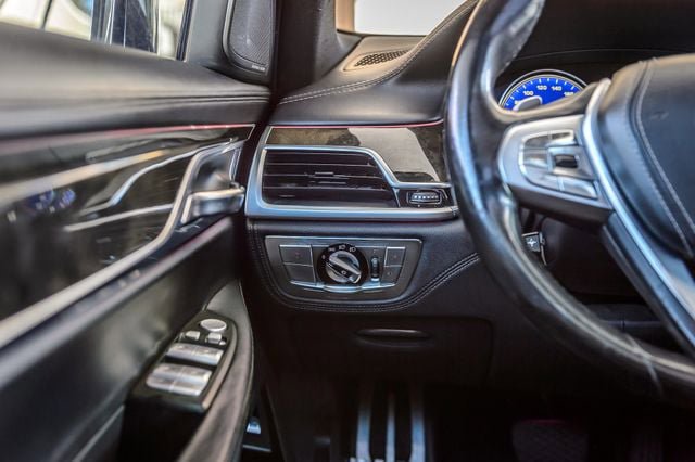 Used 2016 BMW 740i image 26