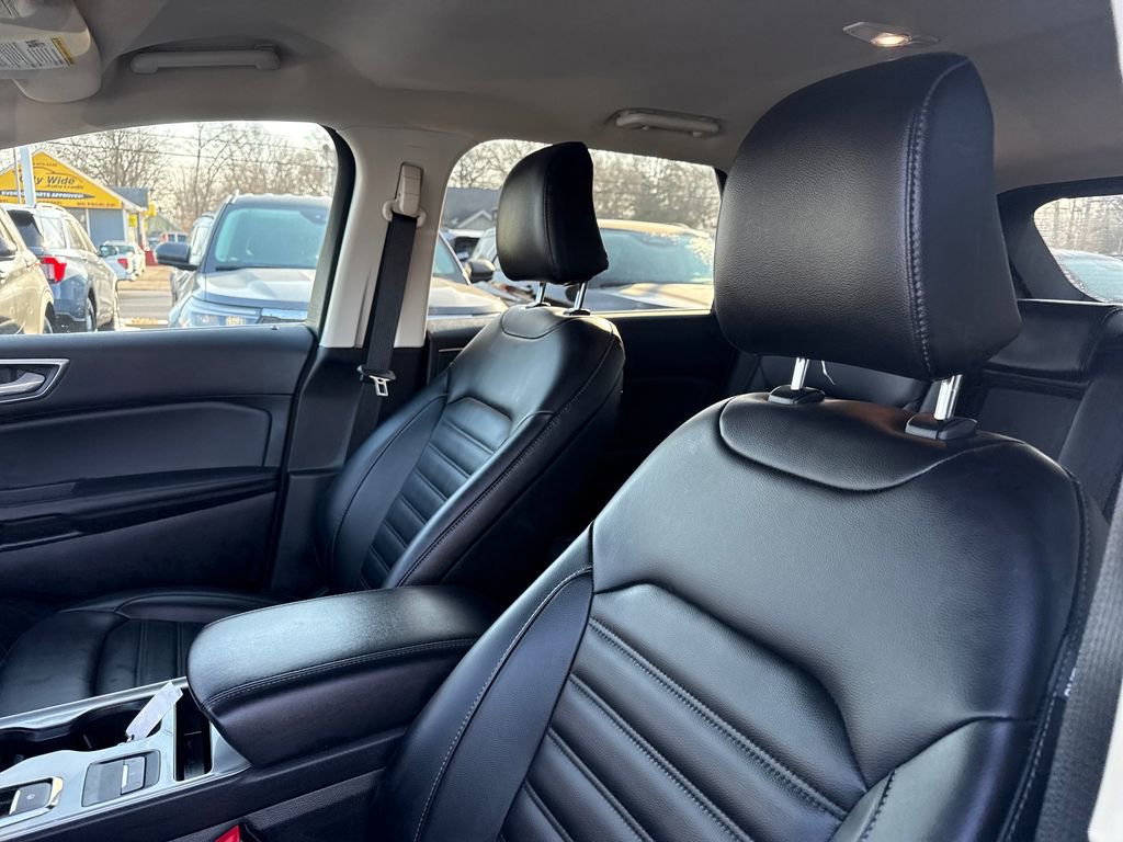 Used 2024 Ford Edge SEL image 21