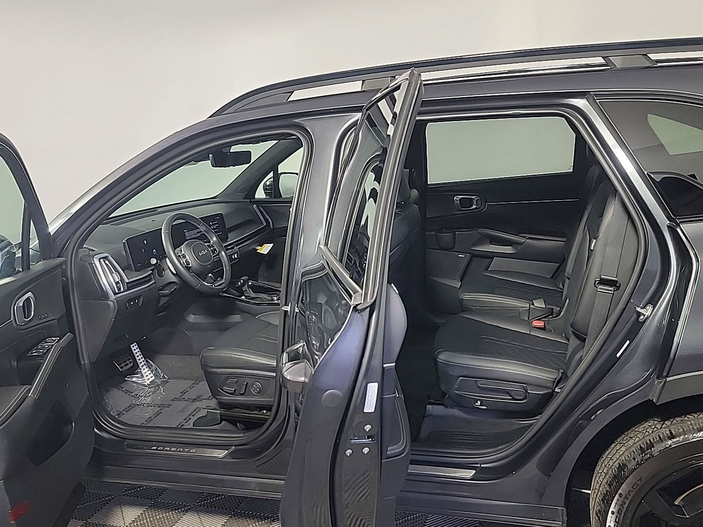Used 2024 Kia Sorento SX Prestige AWD/4WD image 16