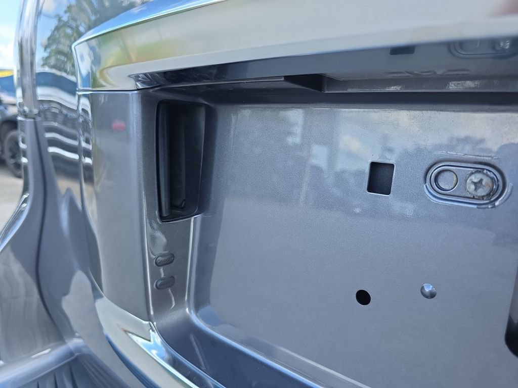 Used 2022 Lexus GX 460 w/ Accessory Package AWD/4WD image 33