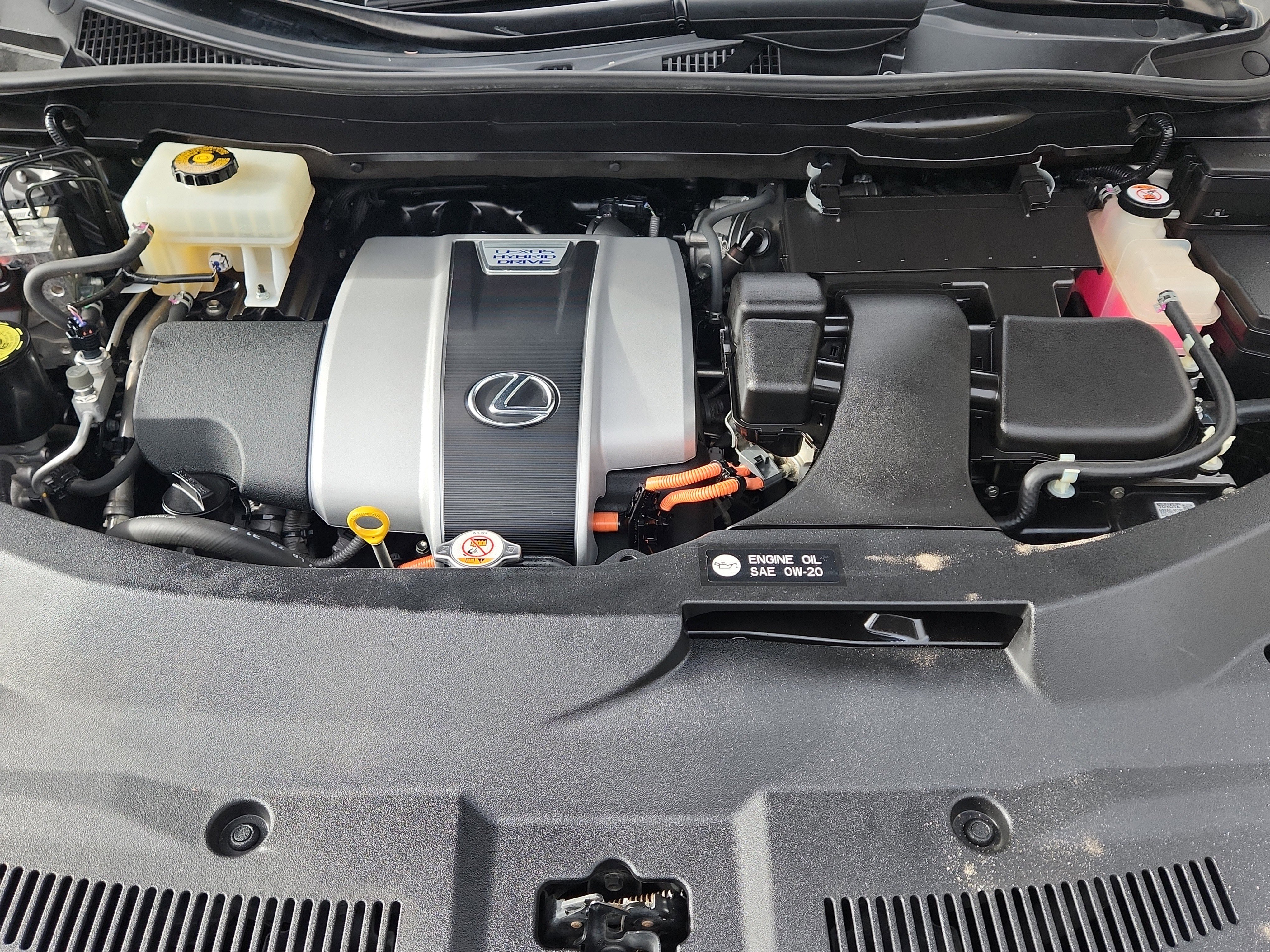 Used 2019 Lexus RX 450hL Luxury w/ Accessory Package image 17