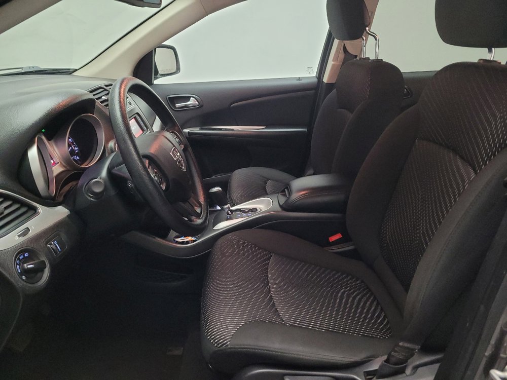 Used 2020 Dodge Journey SE image 17