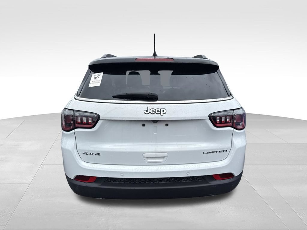 Used 2023 Jeep Compass Limited w/ Elite Group AWD/4WD image 4