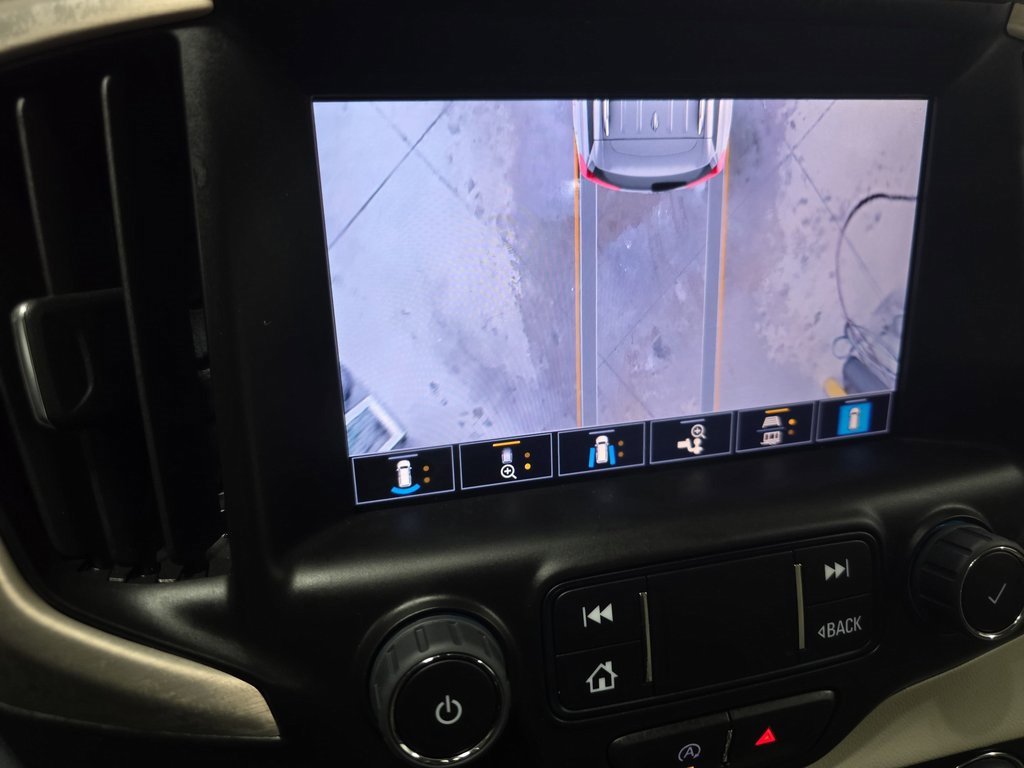 Used 2024 GMC Terrain Denali w/ Denali Premium Package image 26