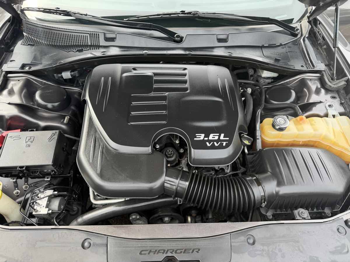 Used 2019 Dodge Charger GT w/ Blacktop Package image 19