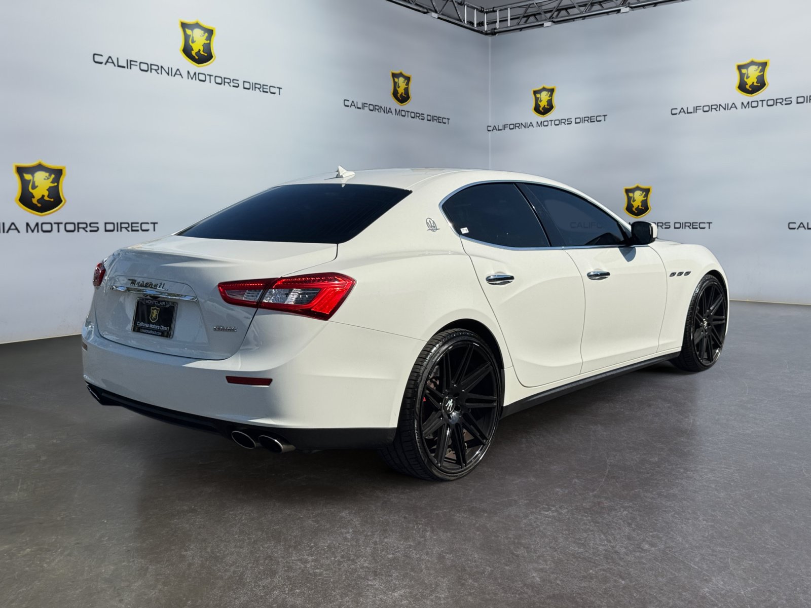 Used 2015 Maserati Ghibli RWD image 5