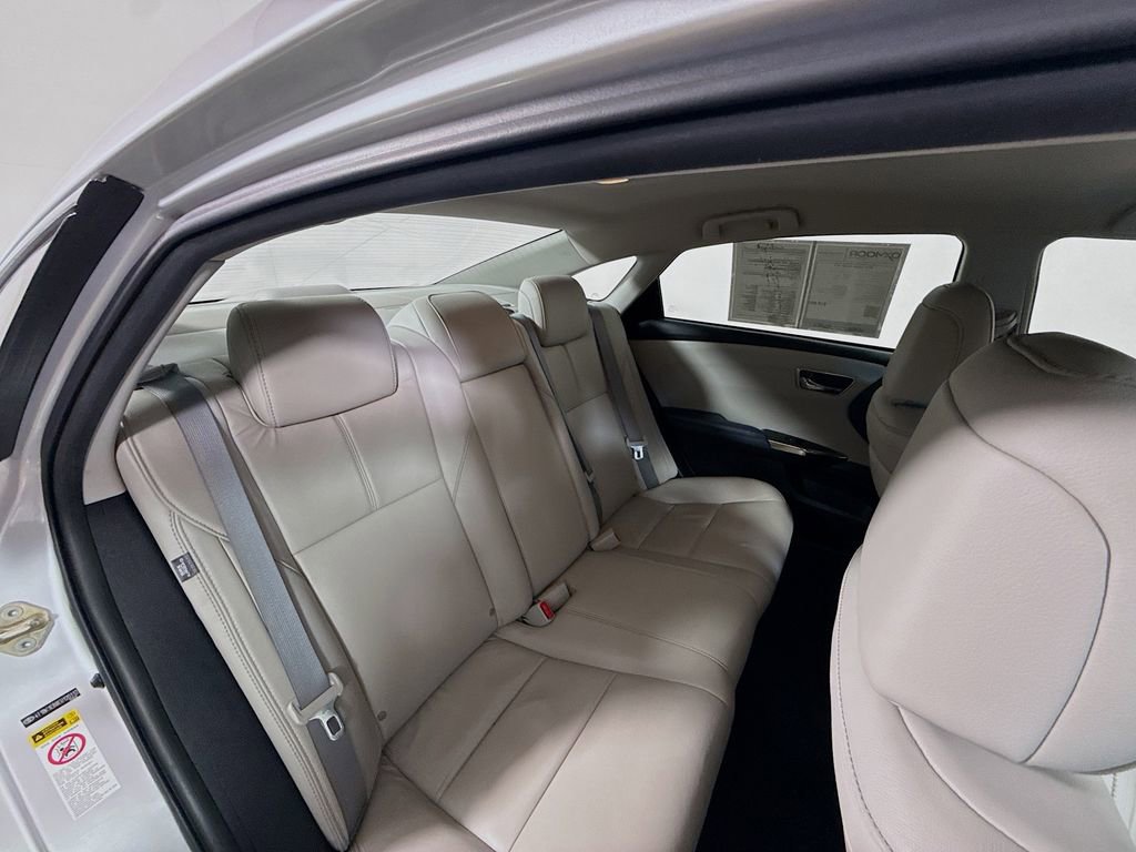 Used 2014 Toyota Avalon XLE image 24