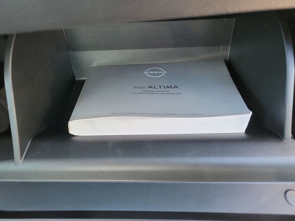 Used 2023 Nissan Altima 2.5 SV w/ SV Premium Package image 36