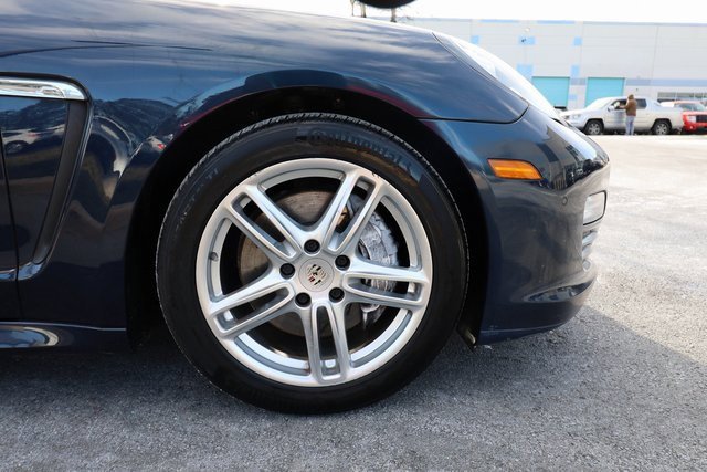 Used 2012 Porsche Panamera 4 image 26