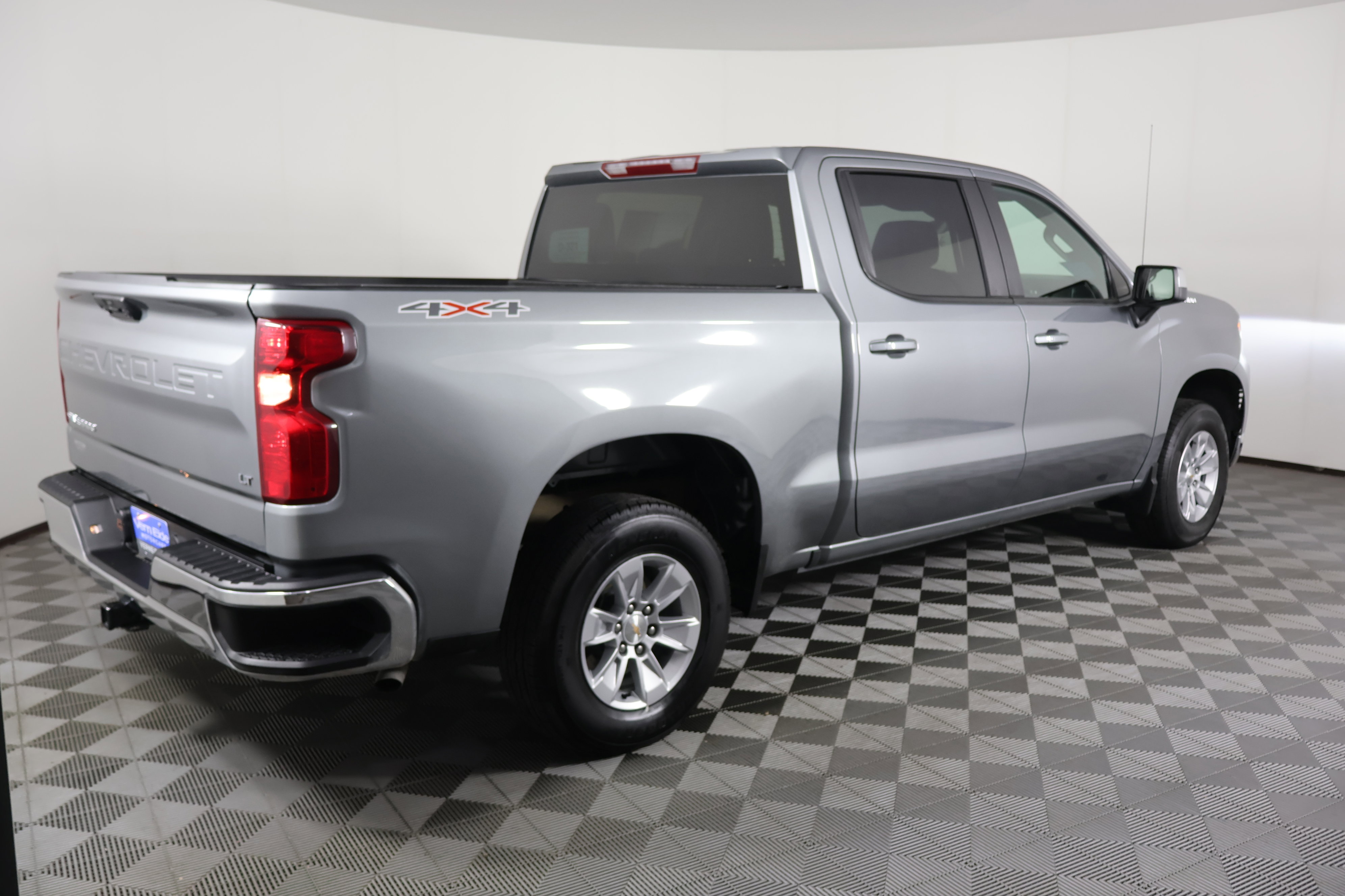 Used 2025 Chevrolet Silverado 1500 LT image 6