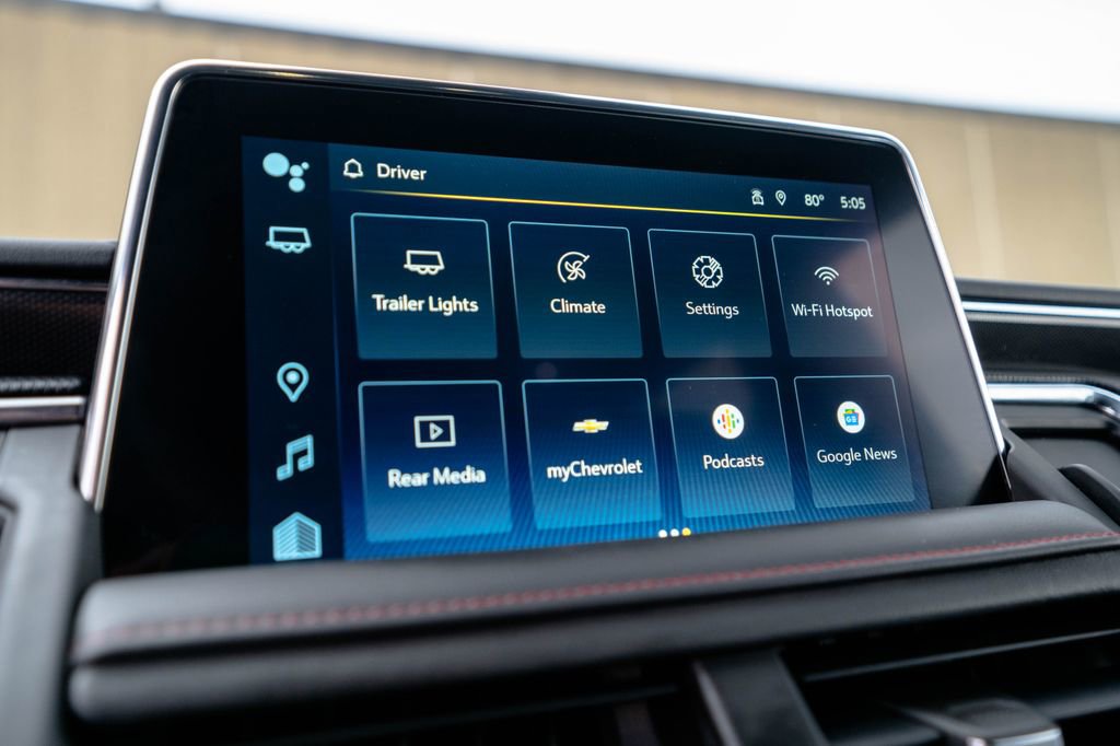 Certified 2023 Chevrolet Suburban RST AWD/4WD image 30