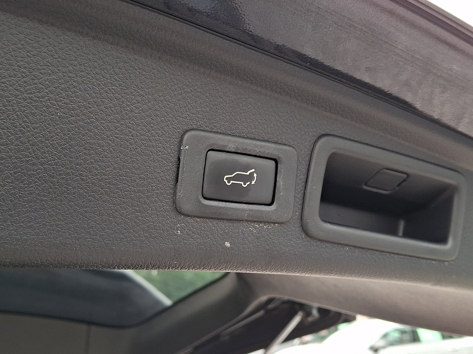 Used 2015 Subaru Forester 2.5i Limited AWD/4WD image 28