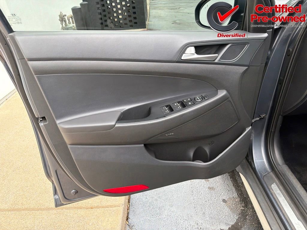 Used 2020 Hyundai Tucson Ultimate w/ Cargo Package FWD image 40