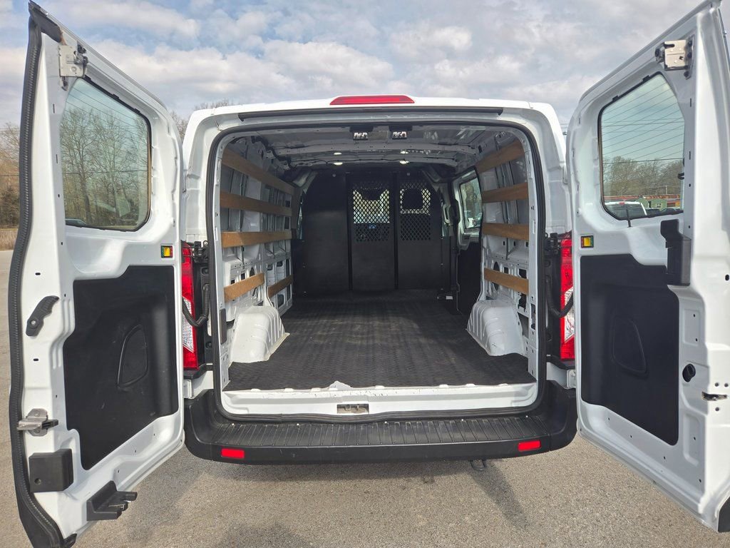 Used 2024 Ford Transit 250 Low Roof w/ Exterior Upgrade Package RWD image 5
