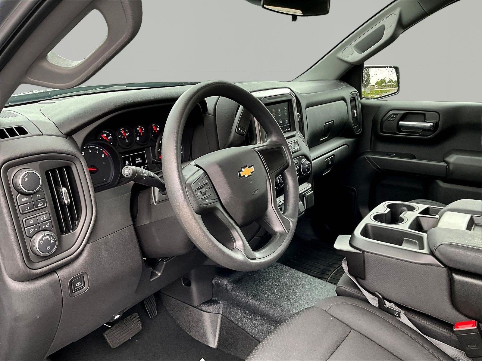 Used 2026 Chevrolet Silverado 1500 W/T w/ WT Safety Package AWD/4WD image 14