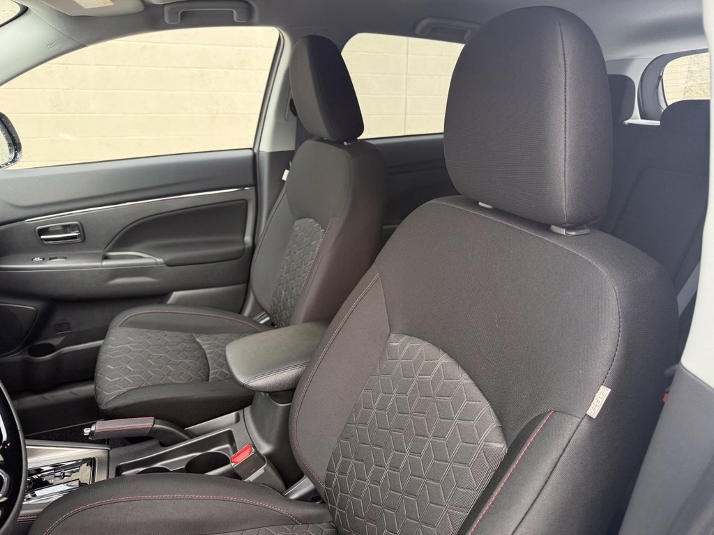 New 2027 Mitsubishi Outlander Sport LE FWD image 21