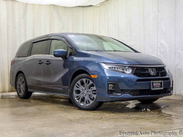 Used 2025 Honda Odyssey Touring image 2