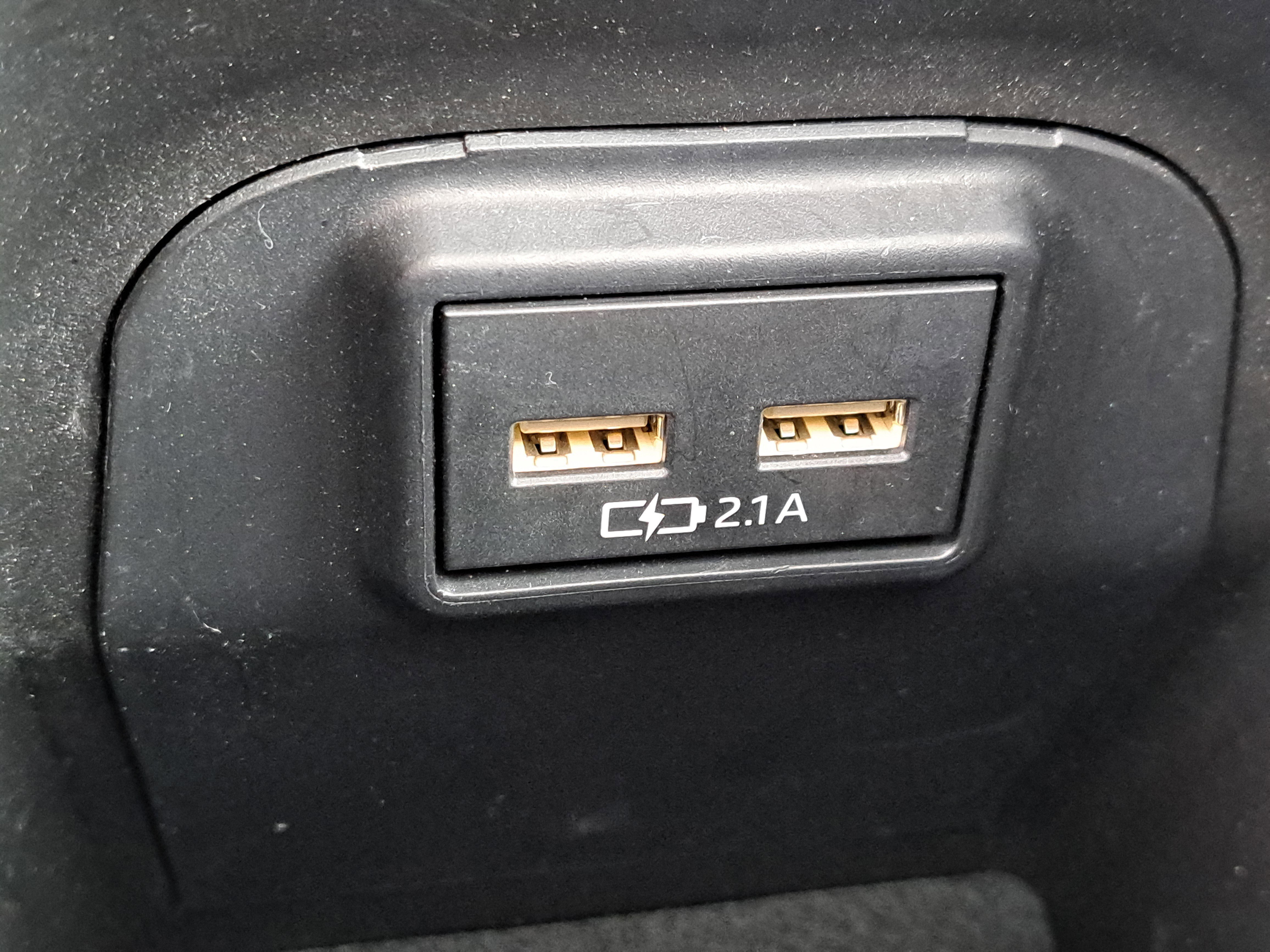 Used 2021 Toyota RAV4 XLE image 28