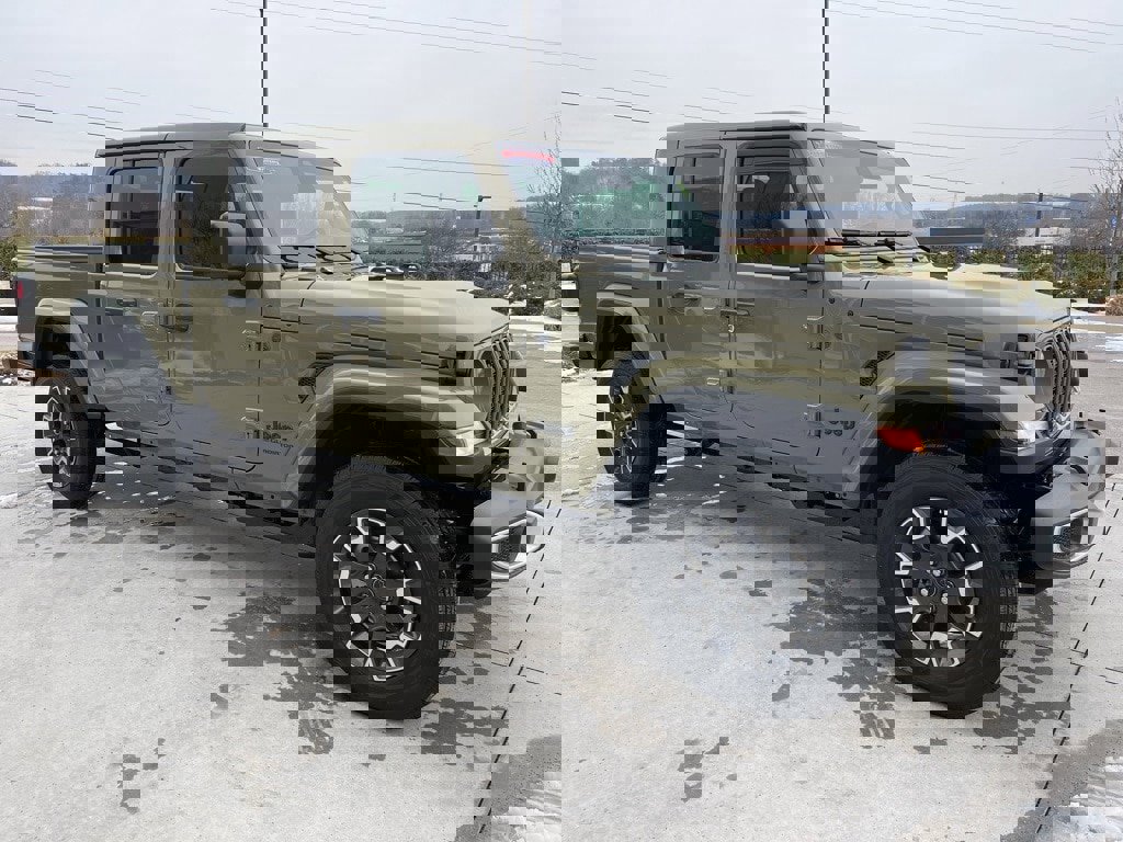 New 2026 Jeep Gladiator Sport image 30