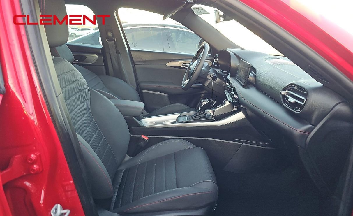 Used 2024 Dodge Hornet GT w/ GT Blacktop Package image 12