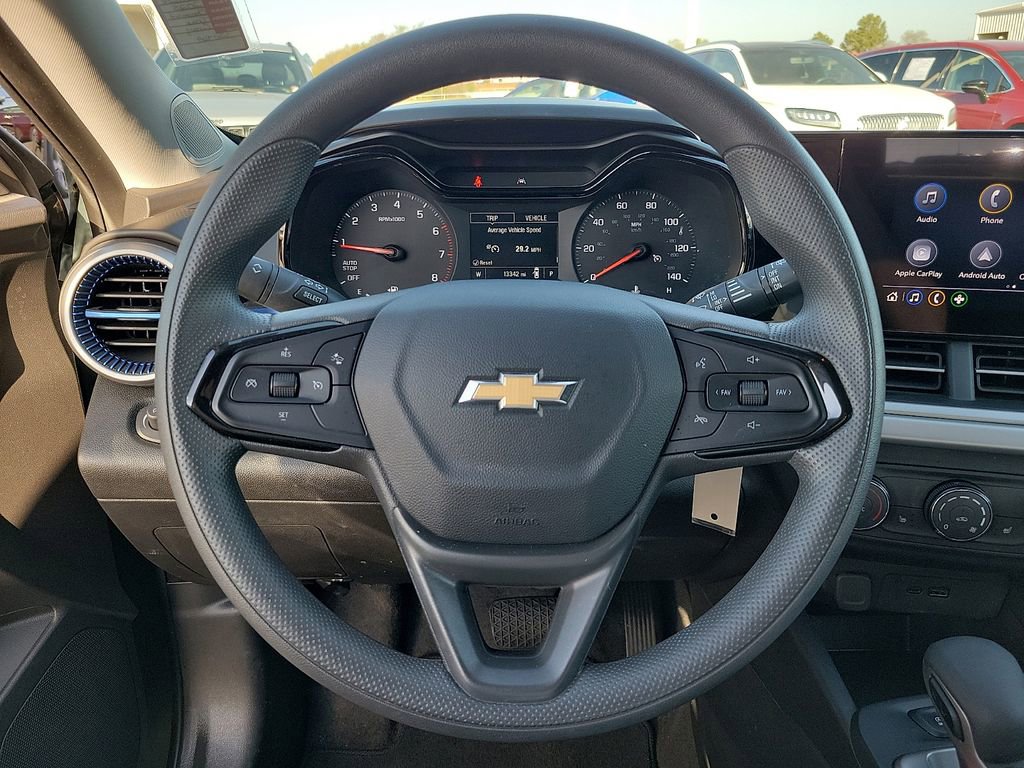 Used 2025 Chevrolet Trax LS w/ LS Convenience Package FWD image 20