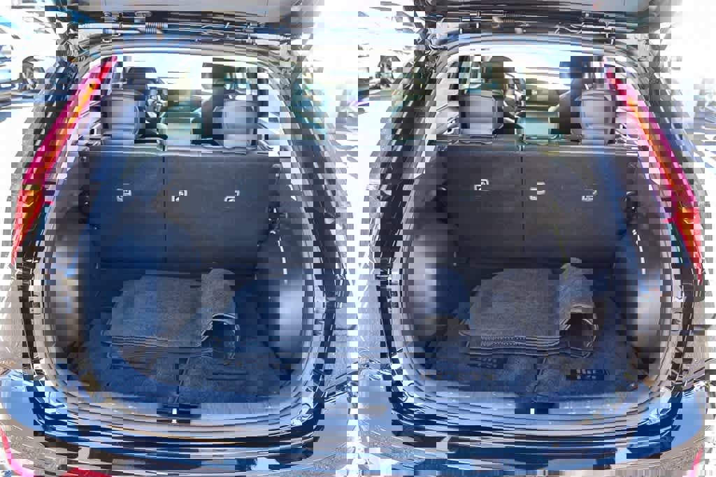 Used 2023 Kia Niro EX image 36