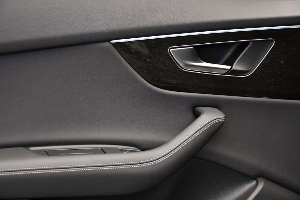 New 2026 Audi Q8 Premium Plus image 40