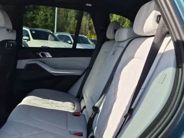 Used 2025 BMW X5 xDrive40i w/ Premium Package AWD/4WD image 19