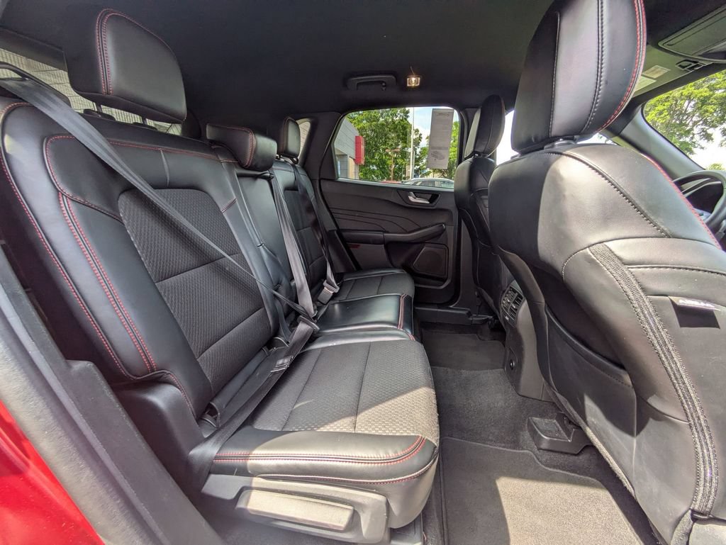 Used 2025 Ford Escape ST-Line FWD image 29