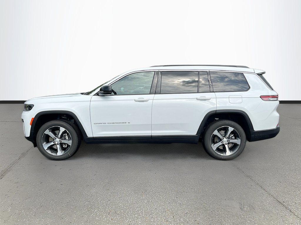 New 2026 Jeep Grand Cherokee L Limited w/ Trailer Tow Package RWD image 4